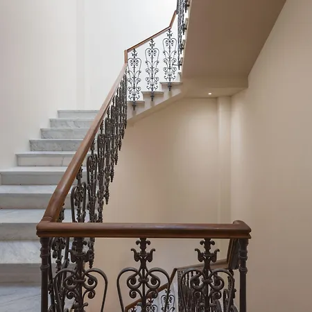 Giulia 3* Виареджо